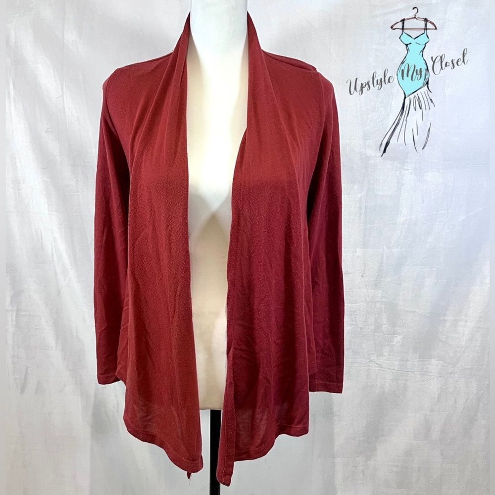 Long sleeve rust knit cardigan size small